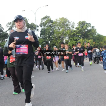 Runner Photo 3835872