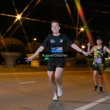 Runner Photo 3835879