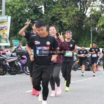 Runner Photo 3835938