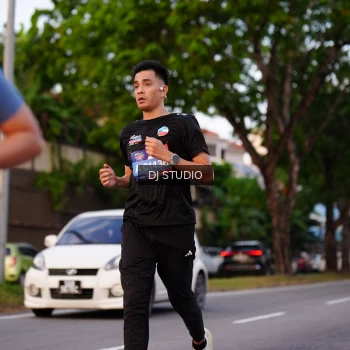 Runner Photo 3835972