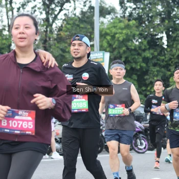 Runner Photo 3835978