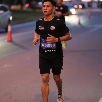Runner Photo 3835997