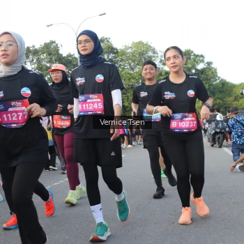 Runner Photo 3835999