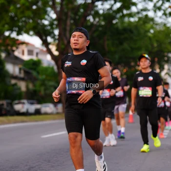 Runner Photo 3836023