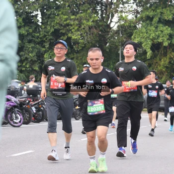 Runner Photo 3836222