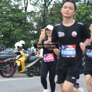 Runner Photo 3836274