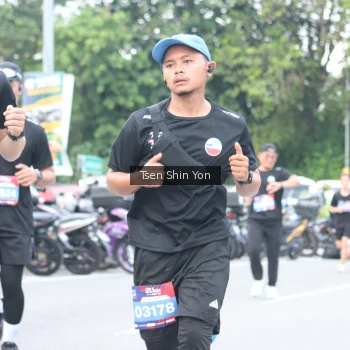 Runner Photo 3836318