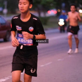 Runner Photo 3836379