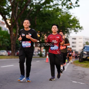 Runner Photo 3836475