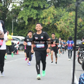 Runner Photo 3836486