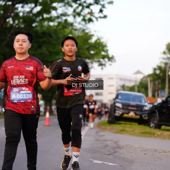 Runner Photo 3836494