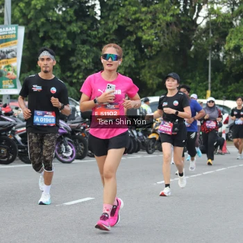 Runner Photo 3836518