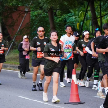 Runner Photo 3836521