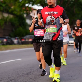 Runner Photo 3836610