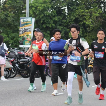 Runner Photo 3836614