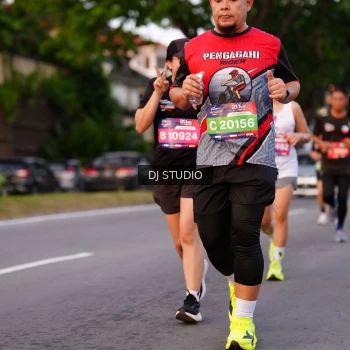 Runner Photo 3836620