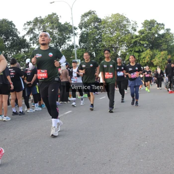 Runner Photo 3836647