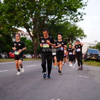 Runner Photo 3836659