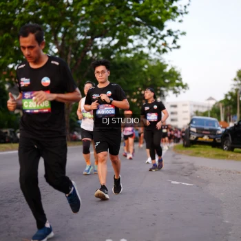 Runner Photo 3836675