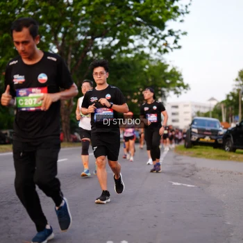 Runner Photo 3836678
