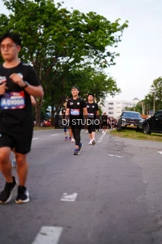 Runner Photo 3836689