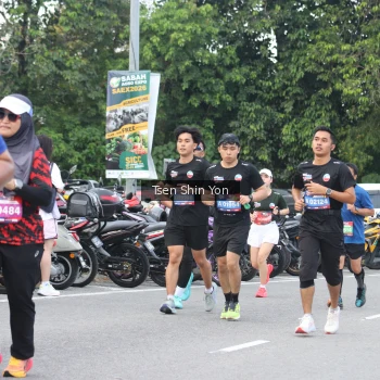 Runner Photo 3836693
