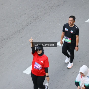 Runner Photo 3836706