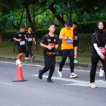Runner Photo 3836741