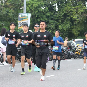 Runner Photo 3836760