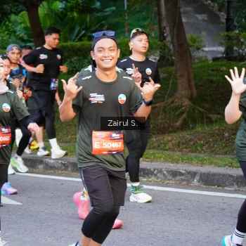 Runner Photo 3836773