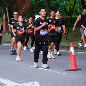 Runner Photo 3836779