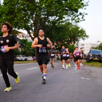 Runner Photo 3836795