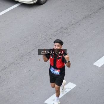 Runner Photo 3836818