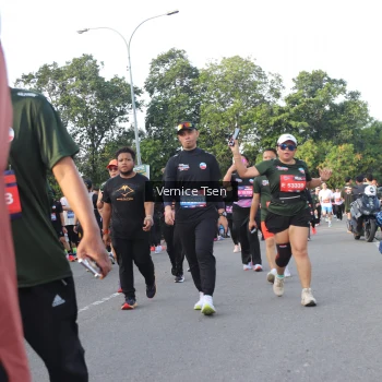 Runner Photo 3836846