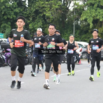 Runner Photo 3836883
