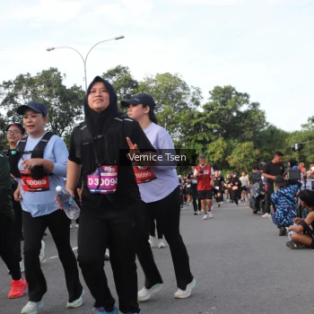 Runner Photo 3836974