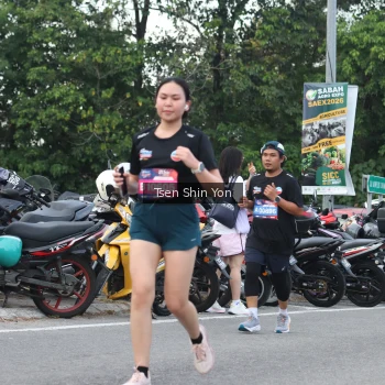 Runner Photo 3837012