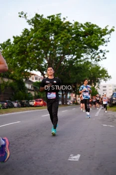 Runner Photo 3837193