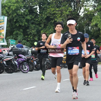 Runner Photo 3837287