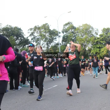 Runner Photo 3837294