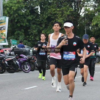 Runner Photo 3837310