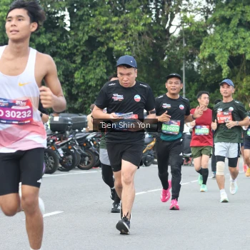 Runner Photo 3837315
