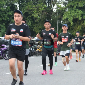 Runner Photo 3837392