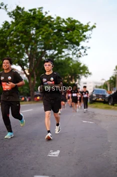 Runner Photo 3837396