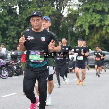 Runner Photo 3837447
