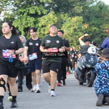 Runner Photo 3837504