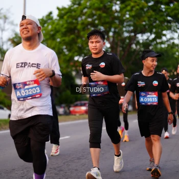 Runner Photo 3837579