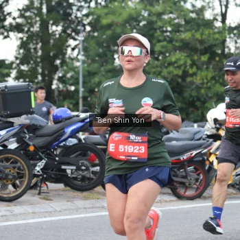 Runner Photo 3837586