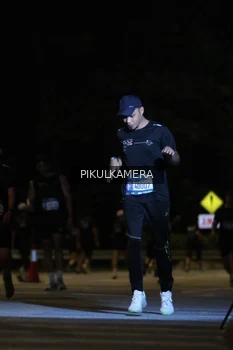 Runner Photo 3837613