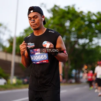 Runner Photo 3837633